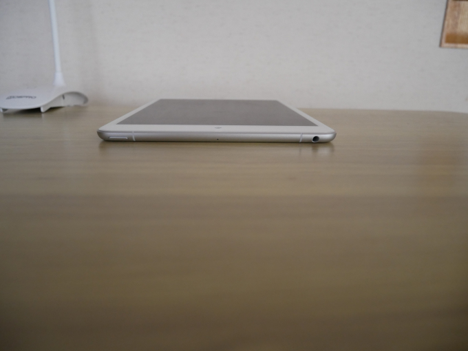 iPad mini 5 側面1