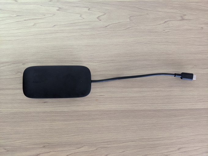 AUKEY CB-C71 8-in-1 USB-C ハブ 表側全体