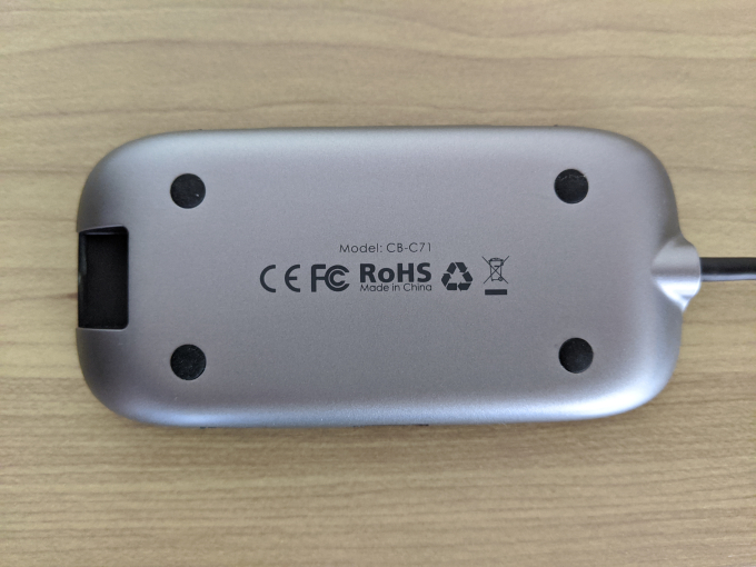 AUKEY CB-C71 8-in-1 USB-C ハブ 裏側