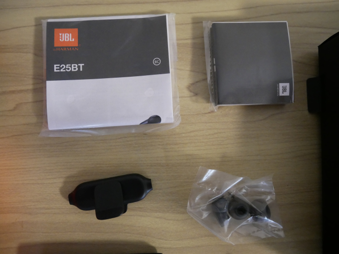 JBL E25BT 取説ほか