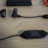 JBL E25BT 本体1