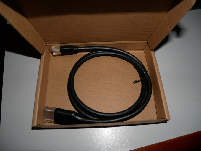 Amazon Basics Mini DisplayPort to DisplayPort 中