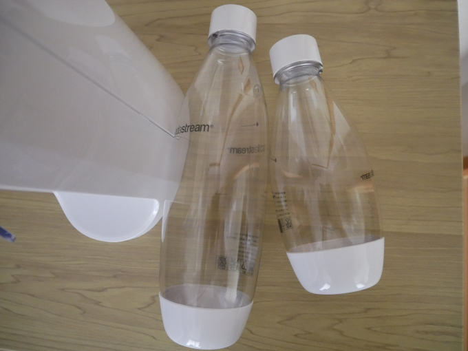 SodaStream Spirit 付属のボトル2つ