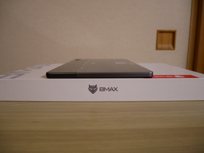 BMAX MaxPad I11 本体側面3