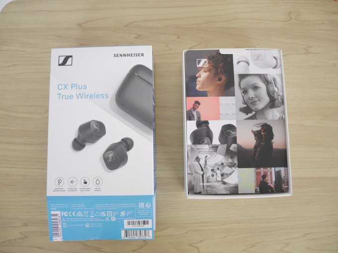 CX Plus True Wireless 外箱から取り出したところ1