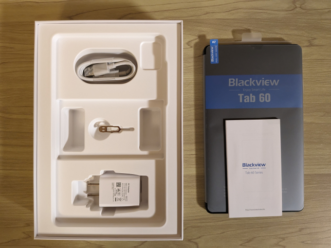 Blackview Tab 60 本体取り出したところ2