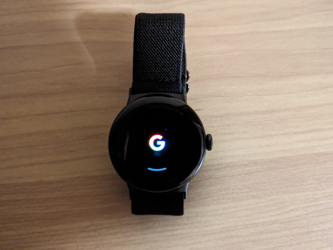 Google Pixel Watch 2 Watch本体電源オン2