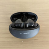 HUAWEI FreeBuds 5i 本体ケース開けたところ