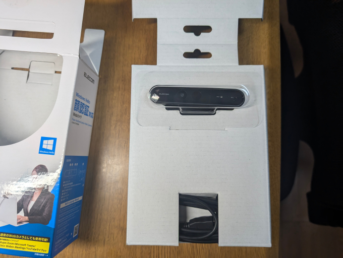 エレコム WEBカメラ UCAM-CF20FBBK 更に中身を取り出したところ