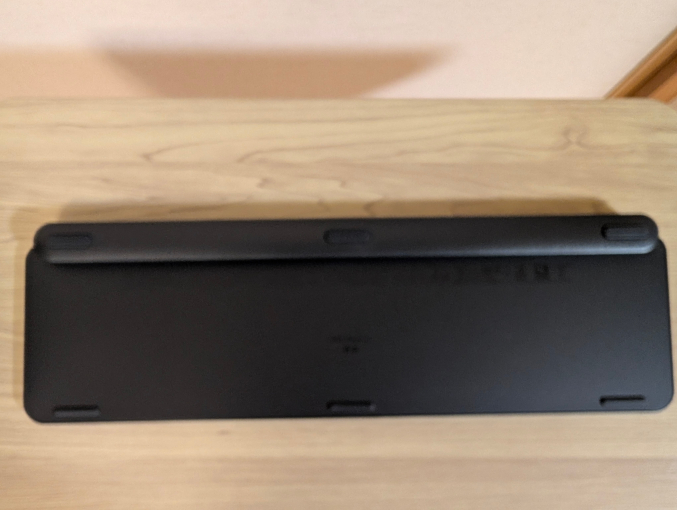 Logicool MX KEYS S KX800sGR 本体裏面