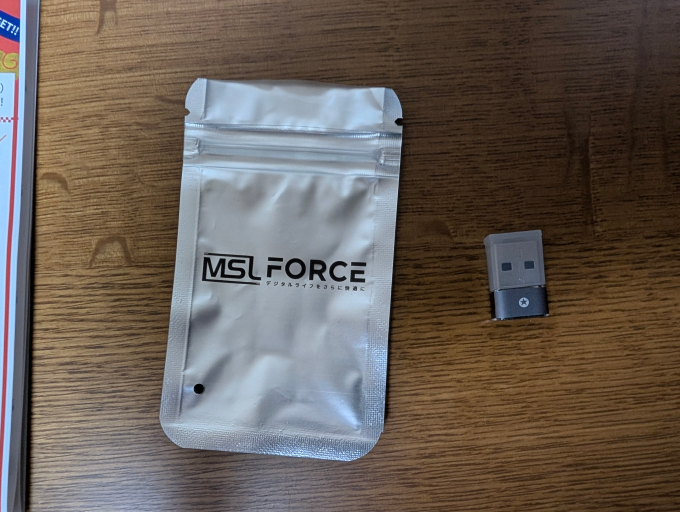 MSL FORCE 4in1 ICカードリーダー 企画のアダプタ