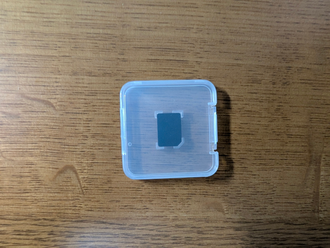 eSTK.me SIMカード 商品パッケージ 中身2