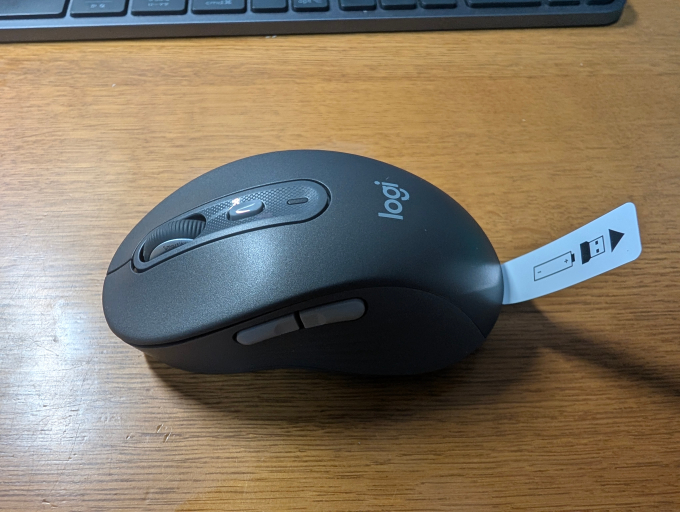 Logicool Signature M750MGR マウス本体横