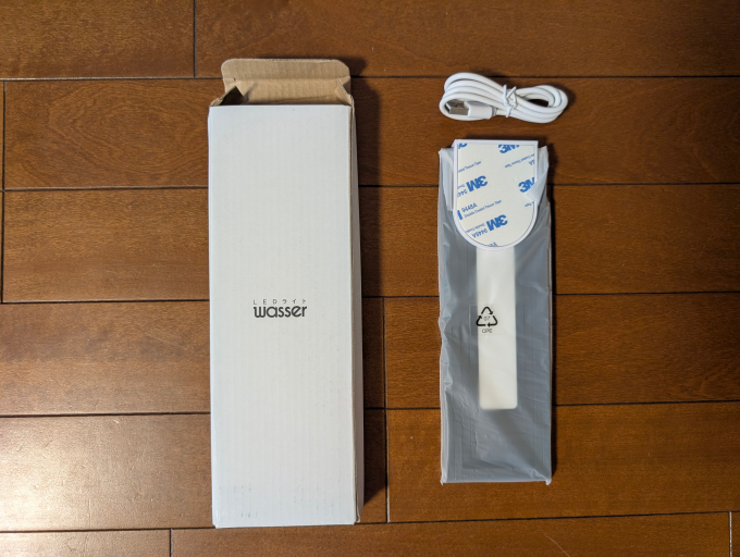 wasser ヴァッサ LED卓上ライト29 取り出したところ
