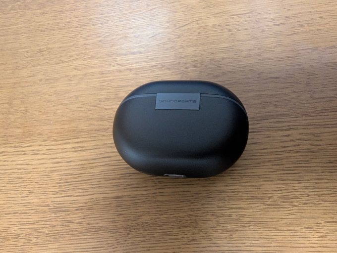 SOUNDPEATS Air5 Pro本体ケース裏