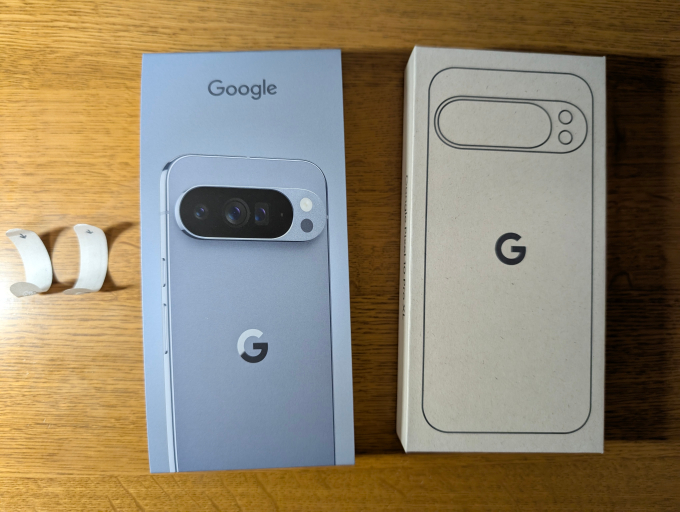 Google Pixel 10 Pro XL 外箱の内箱