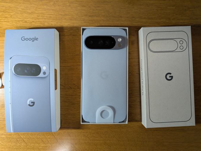 Google Pixel 10 Pro XL 内箱開けたところ1