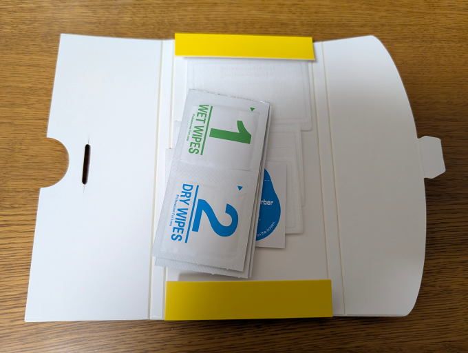 CHRICY Google Pixel 8a カメラ保護フィルム 開けたところ