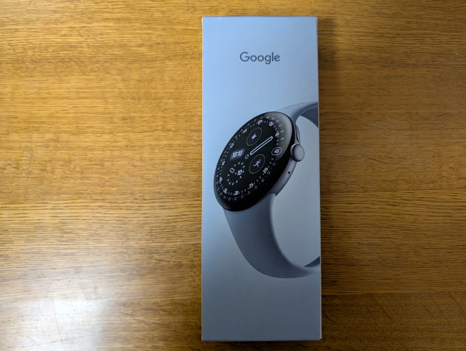 Google Pixel Watch 4 45mm LTE 外箱表