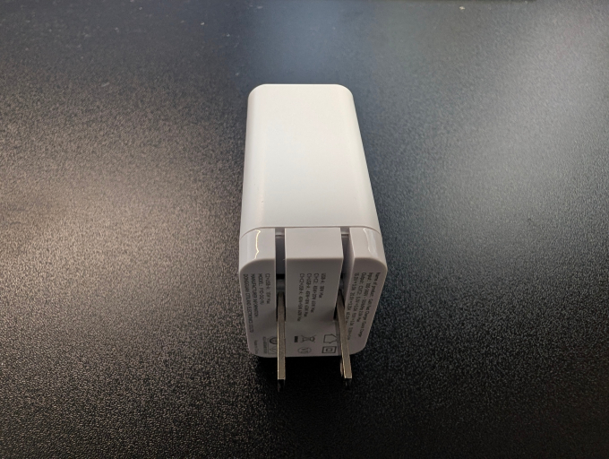 JACESS PD充電器 本体1