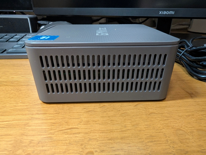 GMKtec G3 Plus PC本体 側面