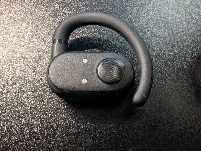 JBL SOUNDGEAR SENSE オープンイヤーワイヤレスイヤホン イヤホン本体4