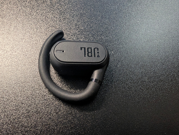 JBL SOUNDGEAR SENSE オープンイヤーワイヤレスイヤホン イヤホン本体5