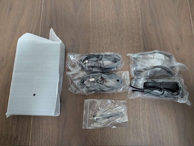 玄人志向 HDDケース GW3.5AM-SU3G2P 付属品一式