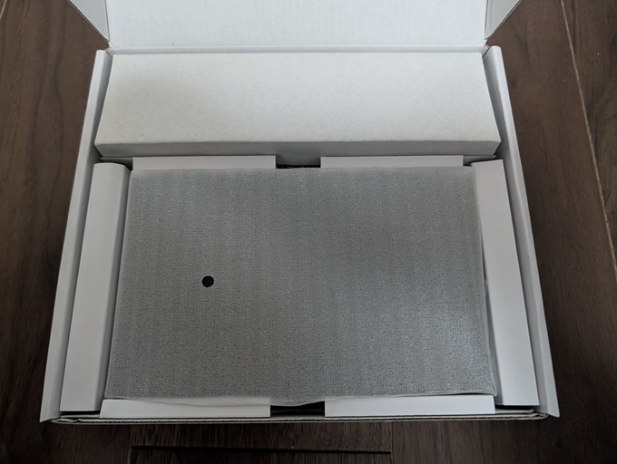 玄人志向 HDDケース GW3.5AM-SU3G2P 開けたところ1