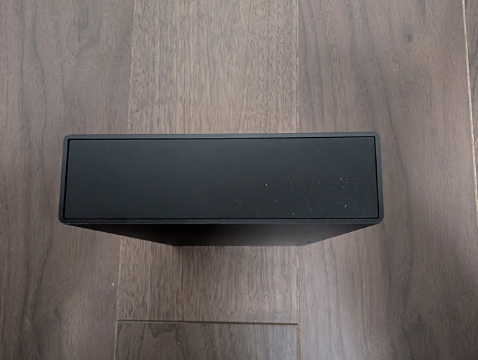 玄人志向 HDDケース GW3.5AM-SU3G2P 本体4 側面