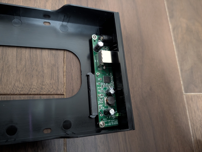 玄人志向 HDDケース GW3.5AM-SU3G2P 本体6 中