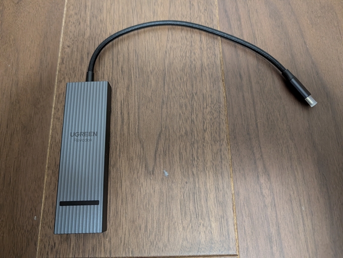 UGREEN Revodok USB-C ハブ 6in1 本体1